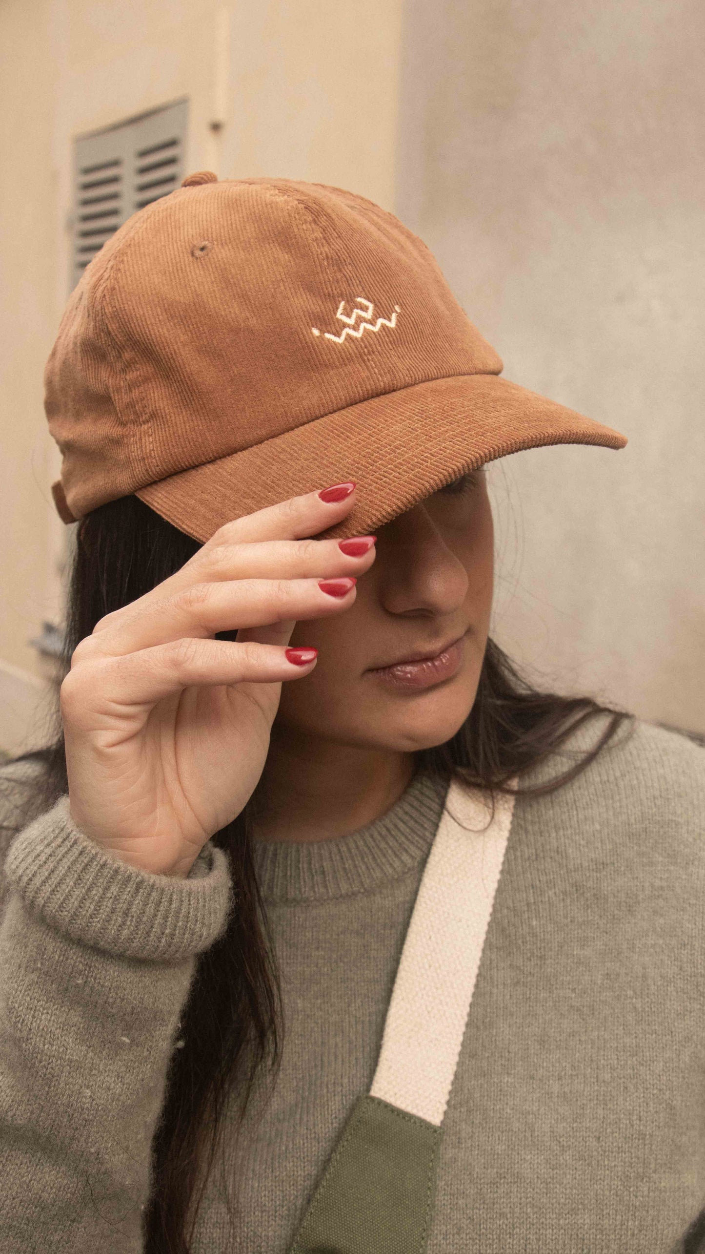 Casquette tara caramel velours cotele - vue portee