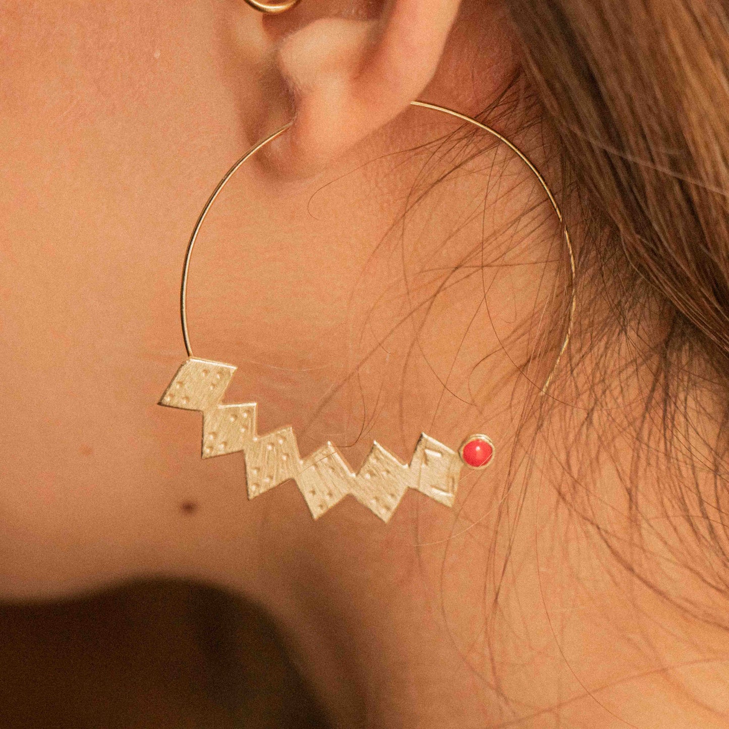 Boucles d'oreilles AZRU style vintage - corail