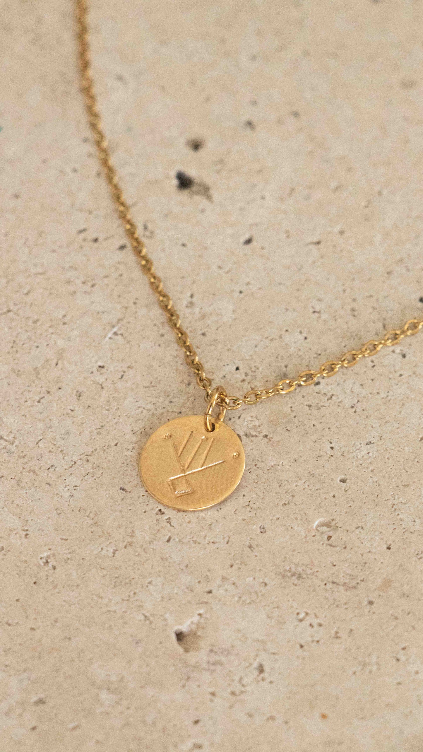 Collier AFUS - symbole de force