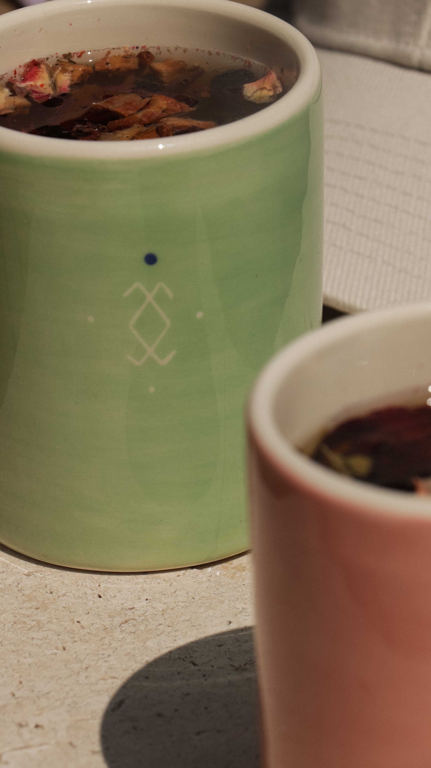 RIF - Mug en céramique artisanal vert sauge