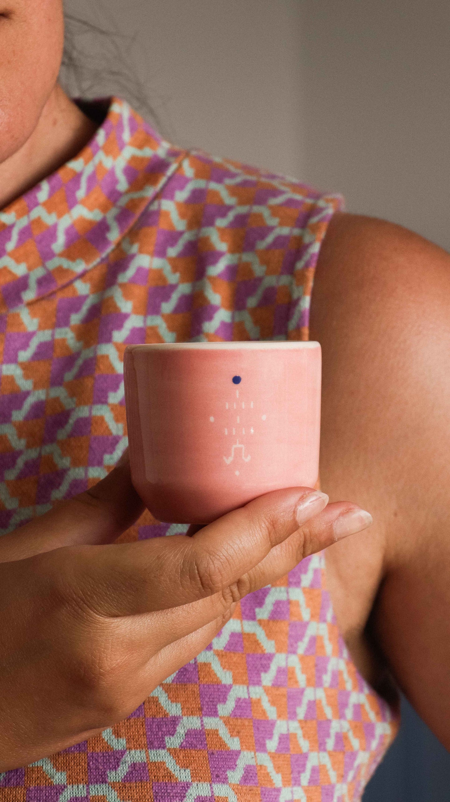 ALIKO - Tasse à expresso en céramique artisanale pêche