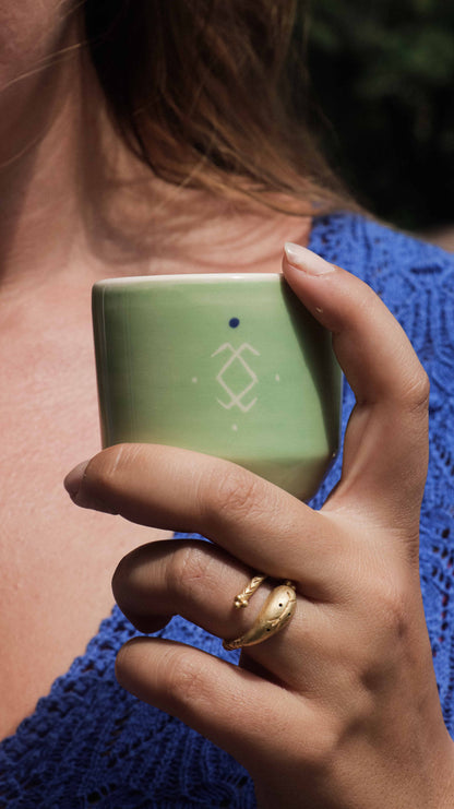 ALIKO - Tasse à expresso en céramique artisanale vert sauge