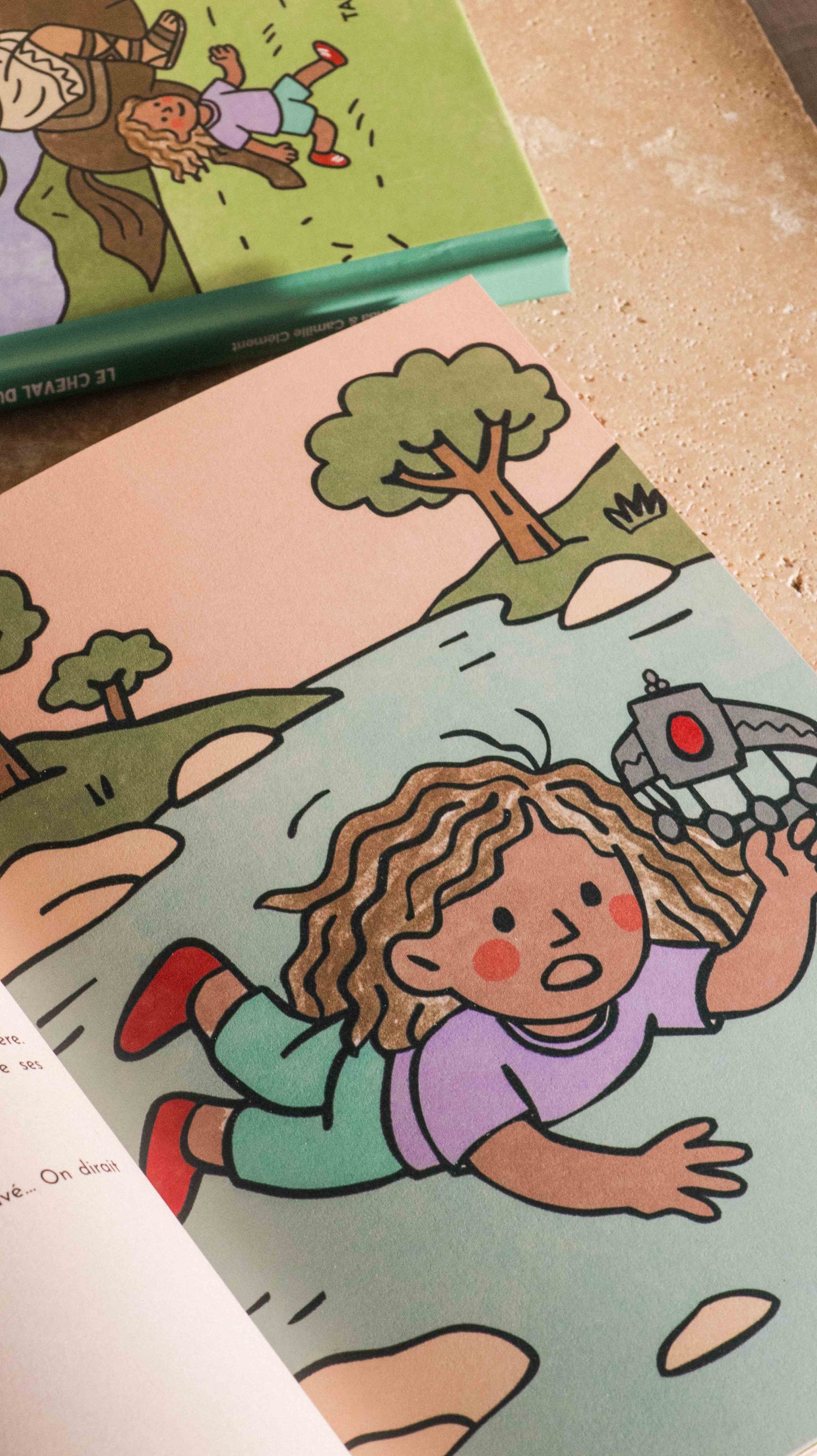 LIVRE 4 à 8 ans - Le diadème aux mille secrets - Les aventures de Lila et Dali
